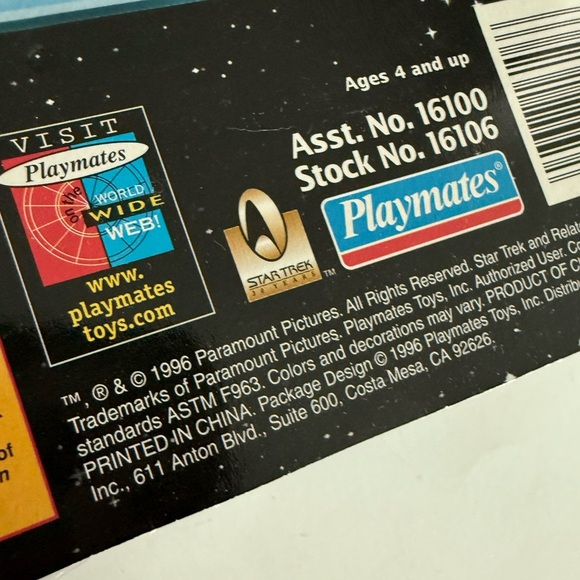 1996 Star Trek First Contact Commander Deanna Troi-Counselor-Enterprise Figure - Picture 9 of 11